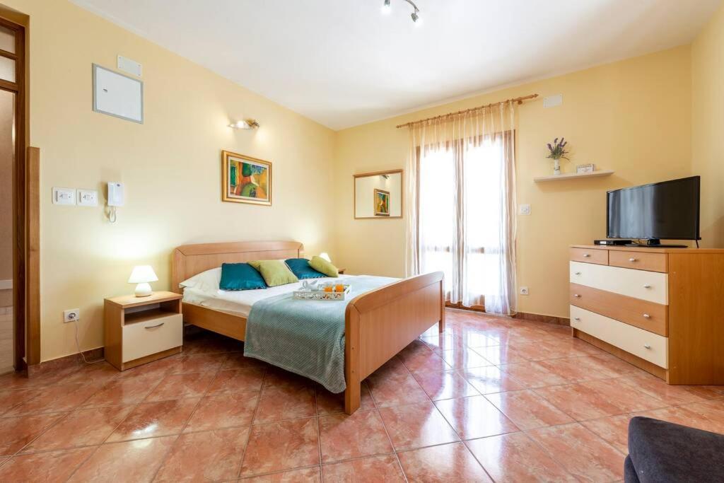 Vila Vergatum-Privacy,Gym,Billiards,Table Tennis Donji Brgat Extérieur photo