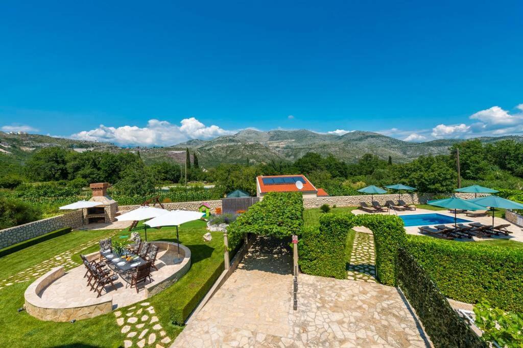 Vila Vergatum-Privacy,Gym,Billiards,Table Tennis Donji Brgat Extérieur photo