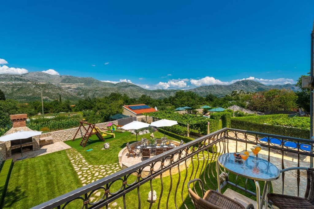 Vila Vergatum-Privacy,Gym,Billiards,Table Tennis Donji Brgat Extérieur photo