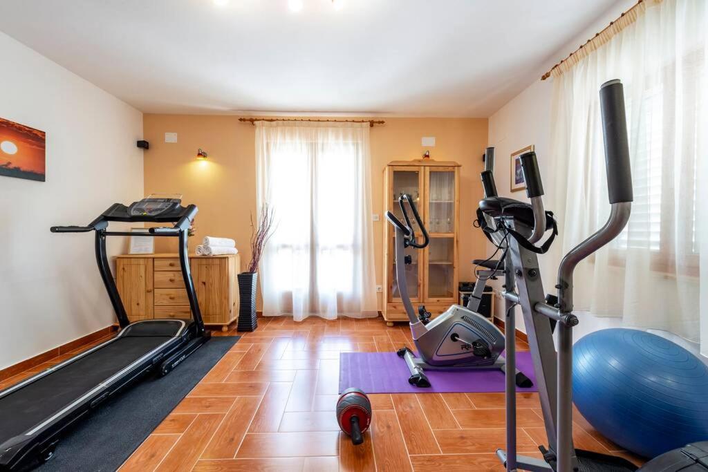 Vila Vergatum-Privacy,Gym,Billiards,Table Tennis Donji Brgat Extérieur photo