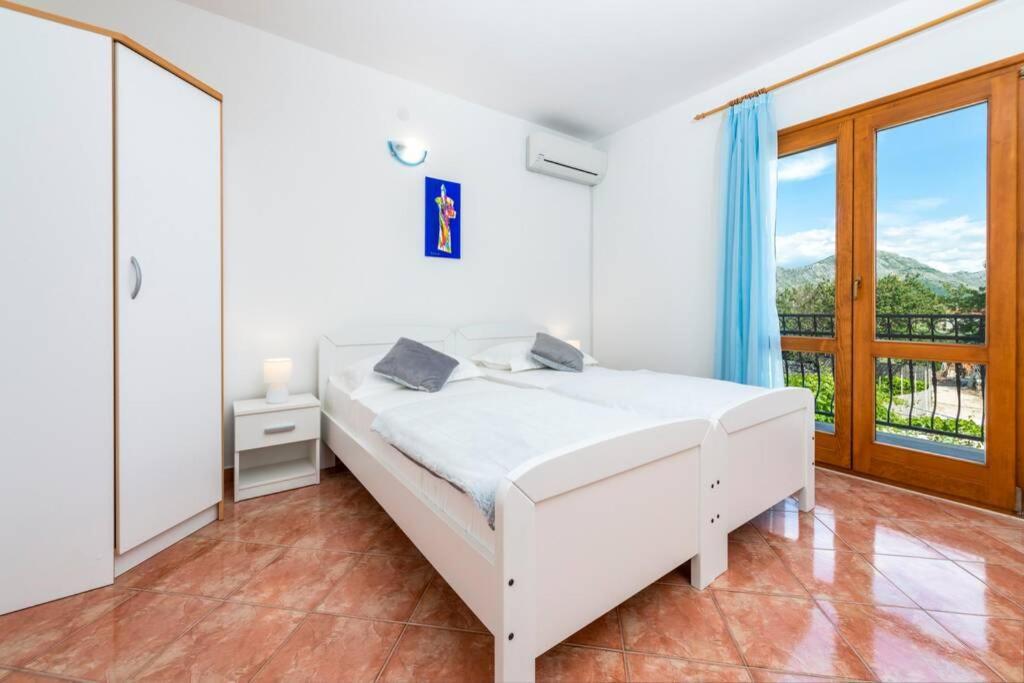 Vila Vergatum-Privacy,Gym,Billiards,Table Tennis Donji Brgat Extérieur photo